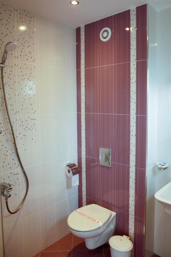 סינמורץ Zafo Hotel מראה חיצוני תמונה