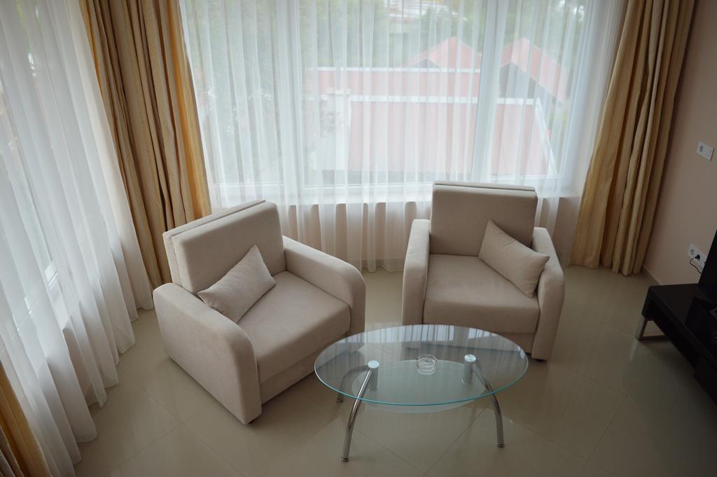 סינמורץ Zafo Hotel מראה חיצוני תמונה